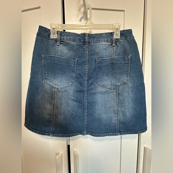 Mossimo Supply Co Blue Cotton A-Line Mini Denim Skirt size 12 - Picture 7 of 10
